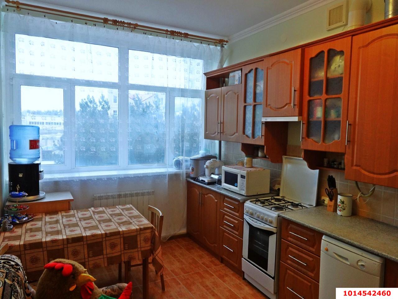 Фото №1: 2-комнатная квартира 71 м² - Геленджик, ул. Савицкого, 2