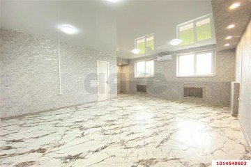 Фото №1: Торговое помещение 34 м² - Краснодар, мкр. жилой комплекс Квартал № 6, ул. Генерал-лейтенанта Александра Сапрунова, 9
