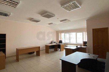 Фото №3: Офисное помещение 47 м² - Краснодар, мкр. Центральный, ул. Кубанская Набережная, 2