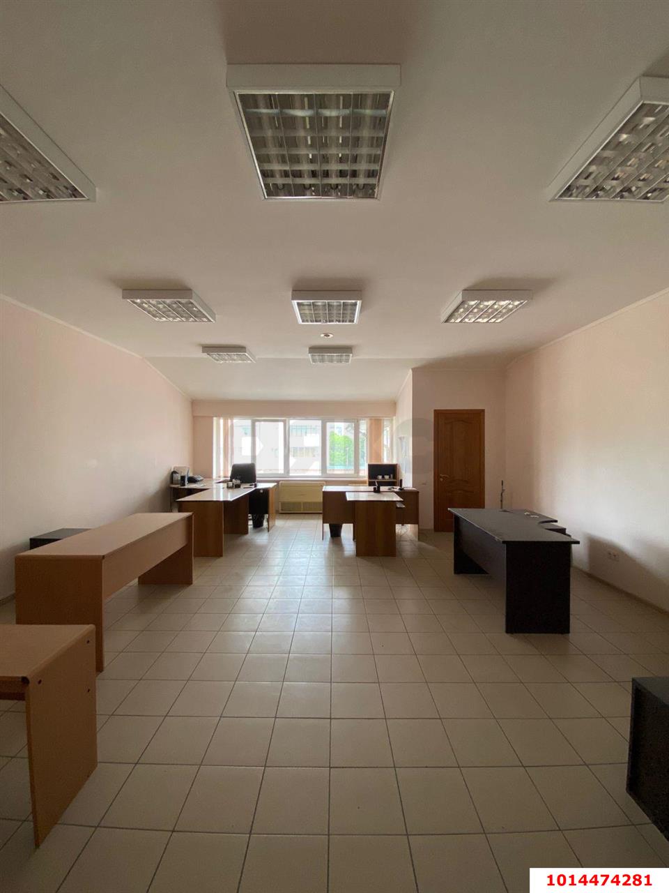 Фото №2: Офисное помещение 47 м² - Краснодар, Центральный, ул. Кубанская Набережная, 2