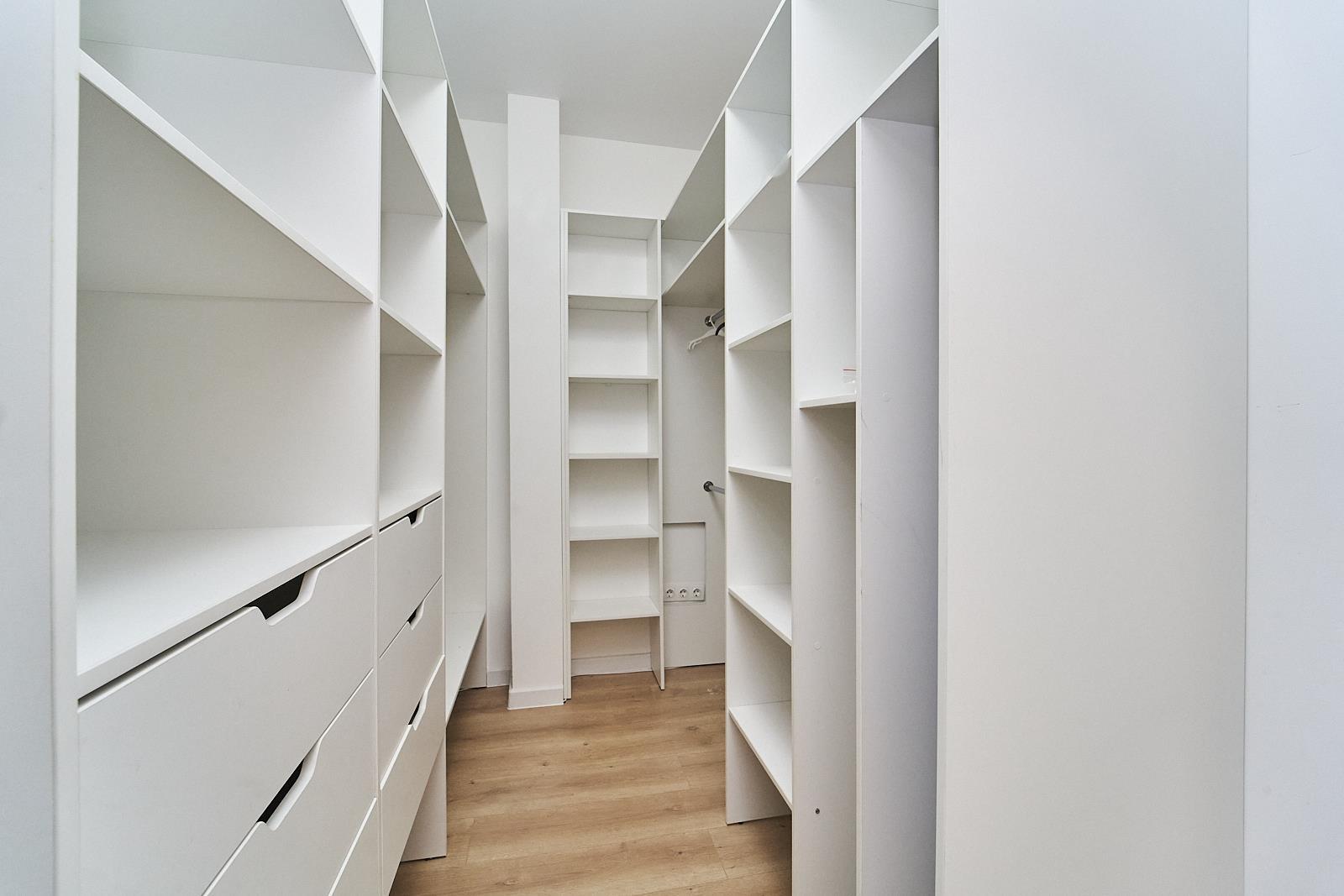 Фото №12: 2-комнатная квартира 88 м² - Краснодар, Центральный внутригородской округ, Западный внутригородской округ, жилой комплекс Центральный, мкр. Центральный, ул. Будённого, 129