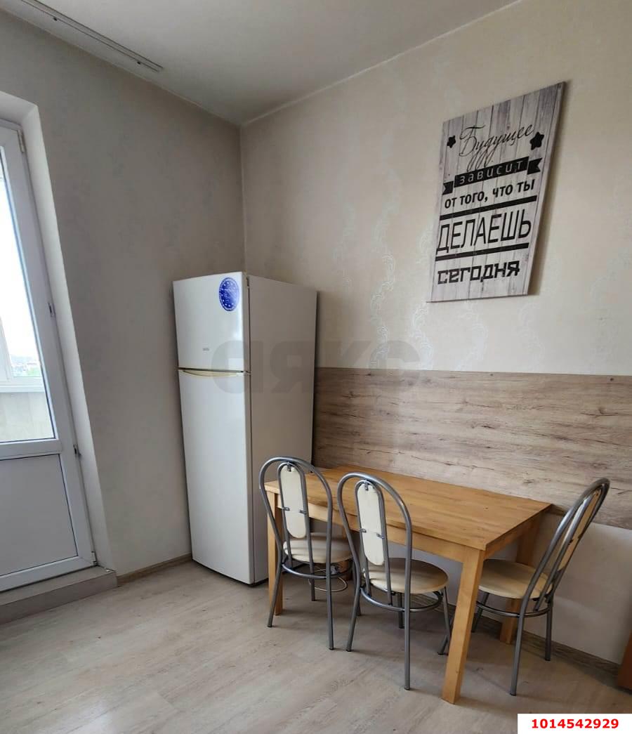 Фото №2: 1-комнатная квартира 43 м² - Краснодар, Микрохирургии глаза, ул. Академика Лукьяненко, 16/1