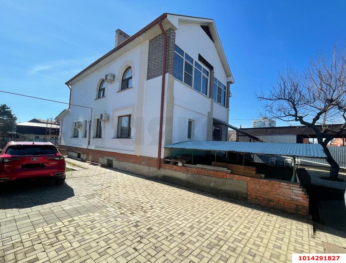 Фото №2: Дом 346 м² + 10.92 сот. - Краснодар, Центральный внутригородской округ, Западный внутригородской округ, мкр. Центральный, ул. Длинная, 12