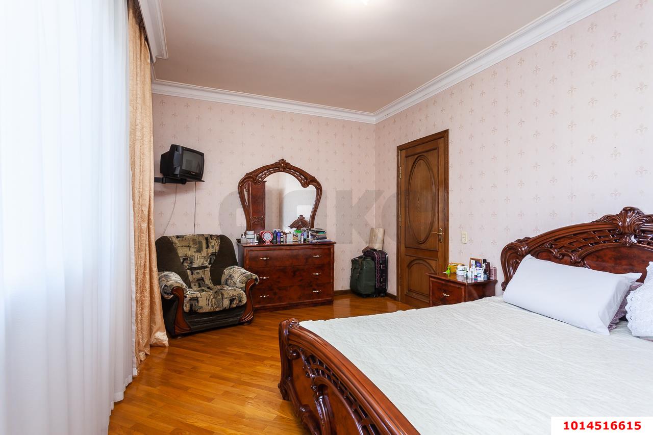 Фото №7: 2-комнатная квартира 45 м² - Краснодар, Центральный, ул. Хакурате, 10к2