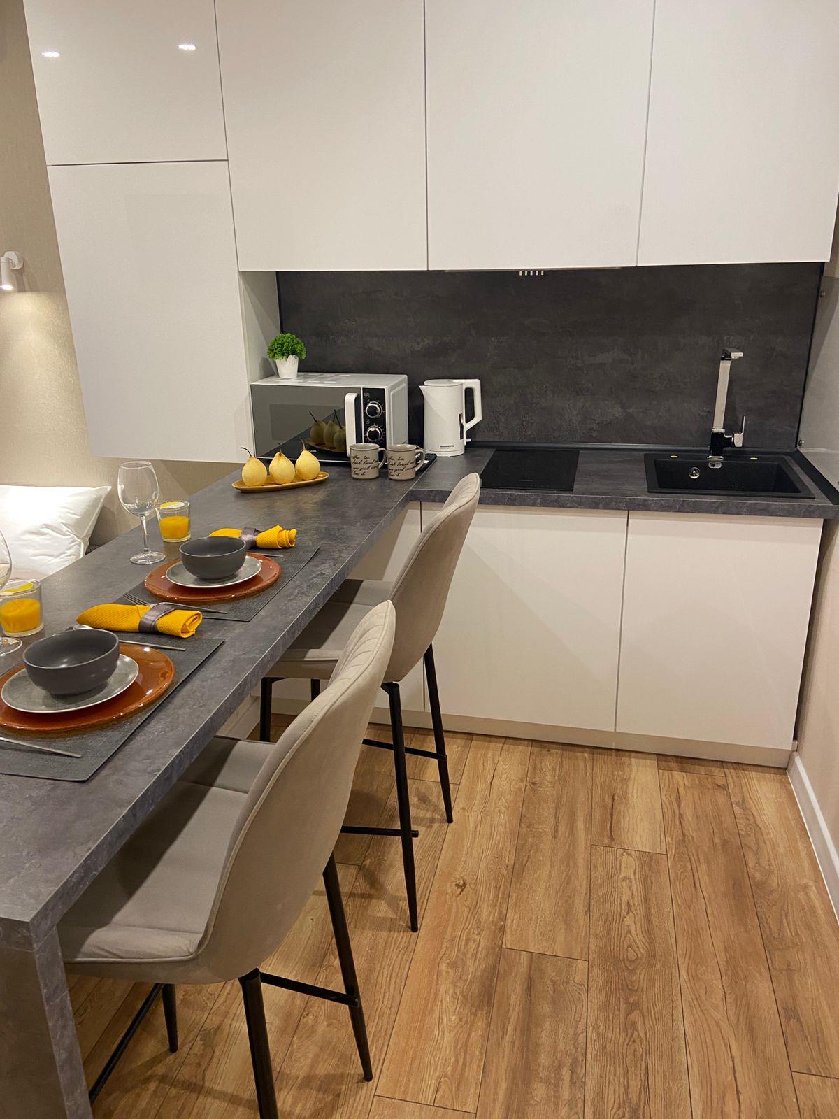 Фото №8: 3-комнатная квартира 101 м² - Краснодар, Западный внутригородской округ, ЖК Октябрьский, мкр. Центральный, ул. Октябрьская, 181/2к1