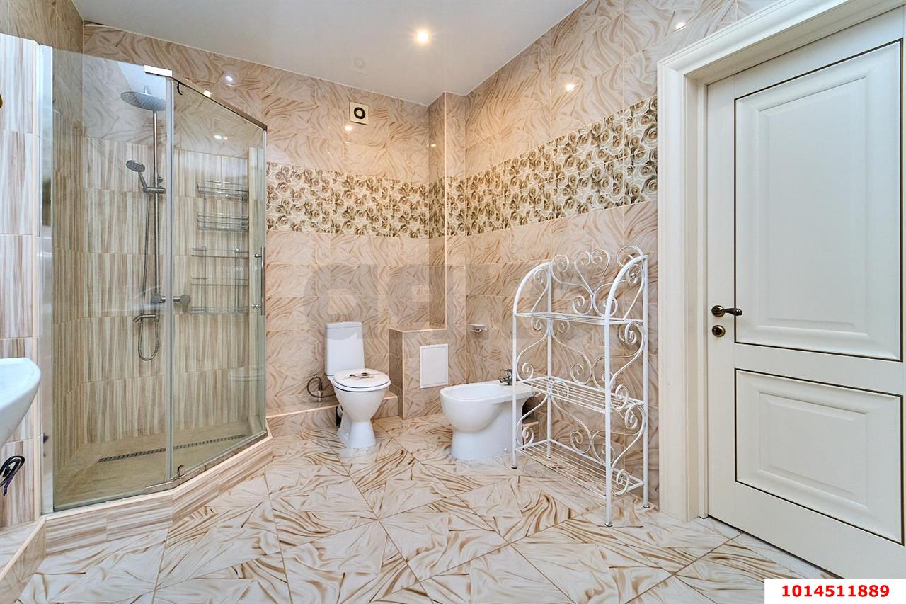 Фото №32: Дом 256 м² + 8 сот. - Краснодар, Прикубанский внутригородской округ, Завод Радиоизмерительных Приборов, мкр. Музыкальный, ул. Агрохимическая, 104