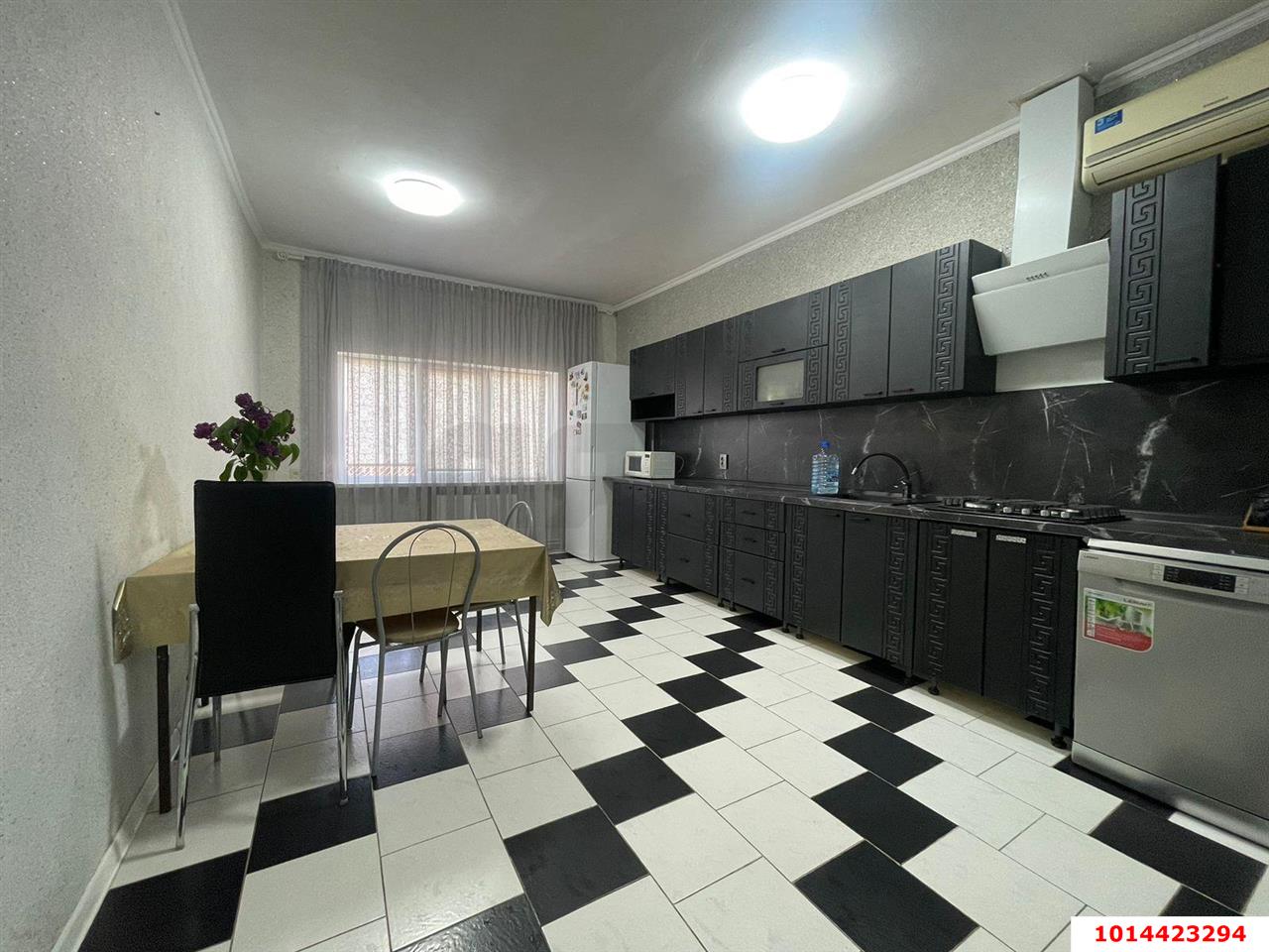 Фото №1: Дом 133 м² + 5.51 сот. - Авангард, Прикубанский внутригородской округ, ул. Мичурина, 155