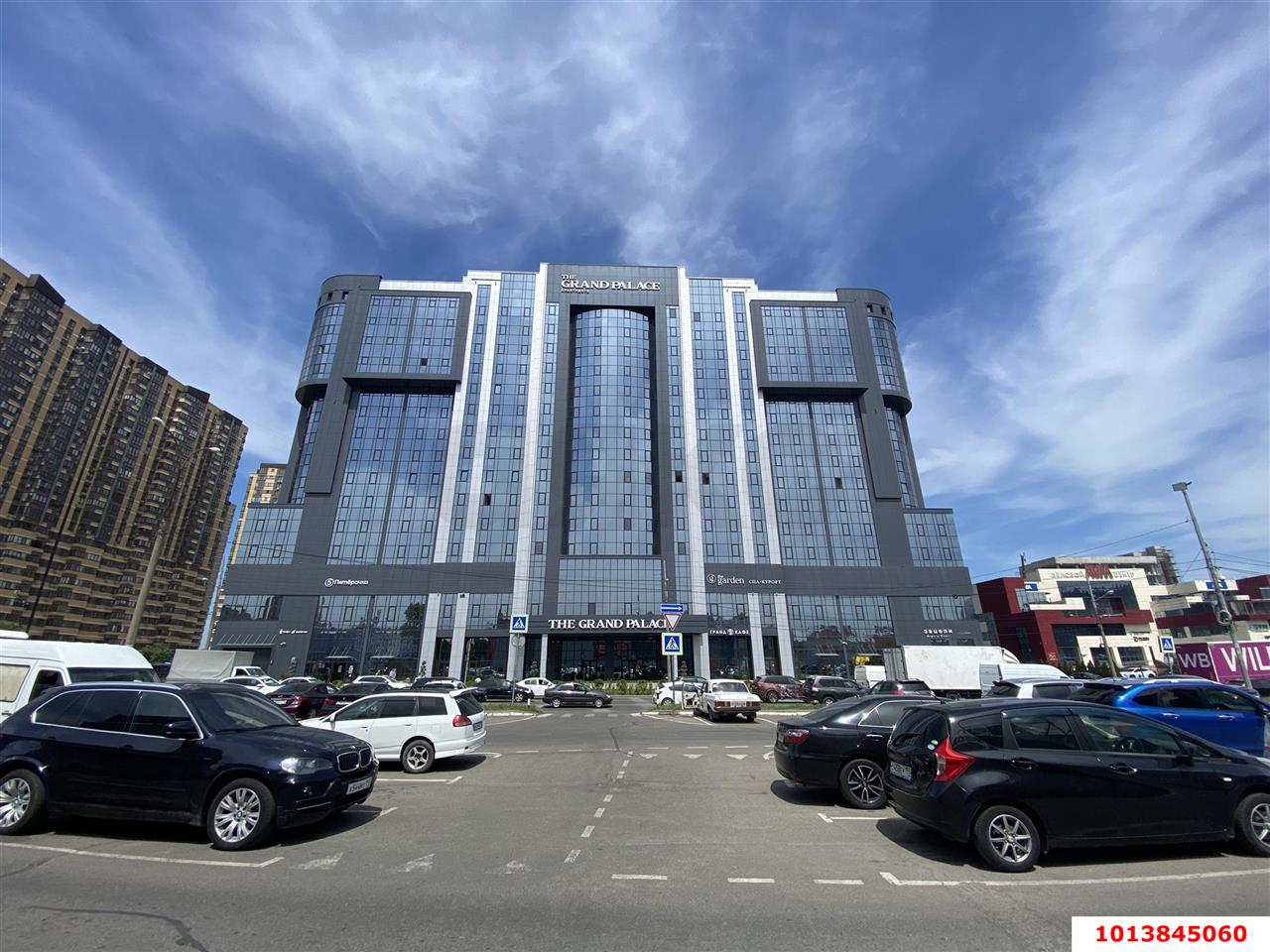 Фото №1: Торговое помещение 72 м² - Краснодар, жилой комплекс Аквамарин, ул. Уральская, 75к1