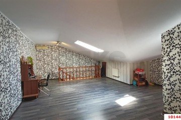 Фото №4: 4-комнатная квартира 110 м² - Краснодар, мкр. Музыкальный, ул. имени Сергея Есенина, 113