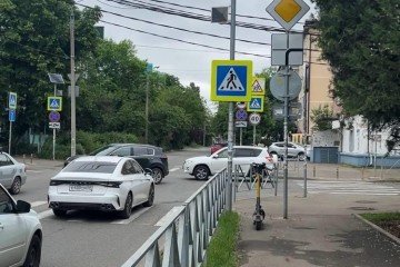 Фото №4: Торговое помещение 30 м² - Краснодар, мкр. Центральный, ул. Котовского, 111