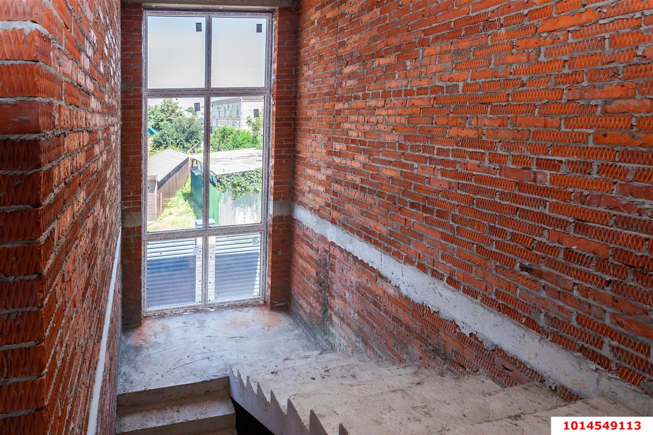 Фото №7: Дом 210 м² + 5 сот. - Краснодар, Прикубанский внутригородской округ, мкр. Завод Измерительных Приборов, аллея улица Тополиная