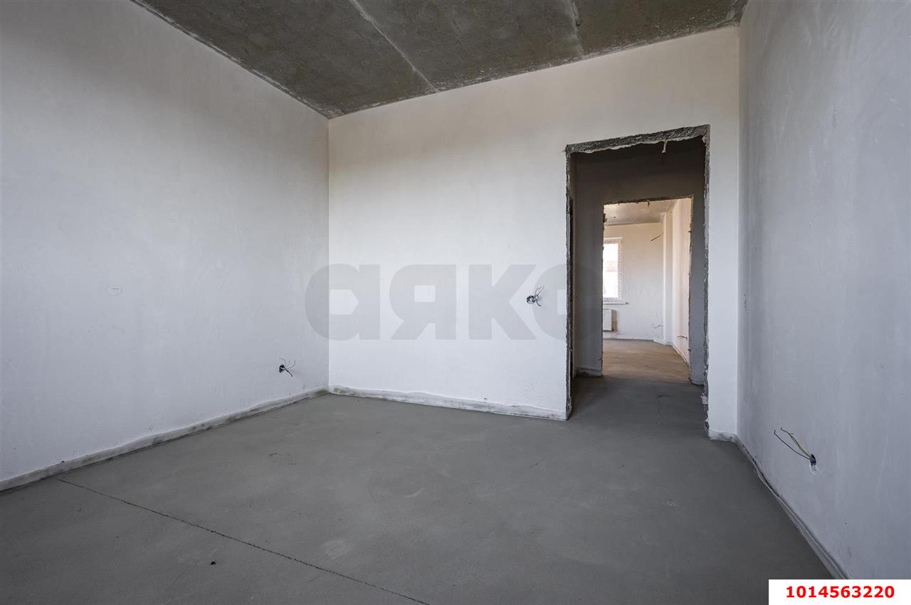 Фото №2: 2-комнатная квартира 65 м² - Краснодар, имени Петра Метальникова, ул. Тополиная, 46к2