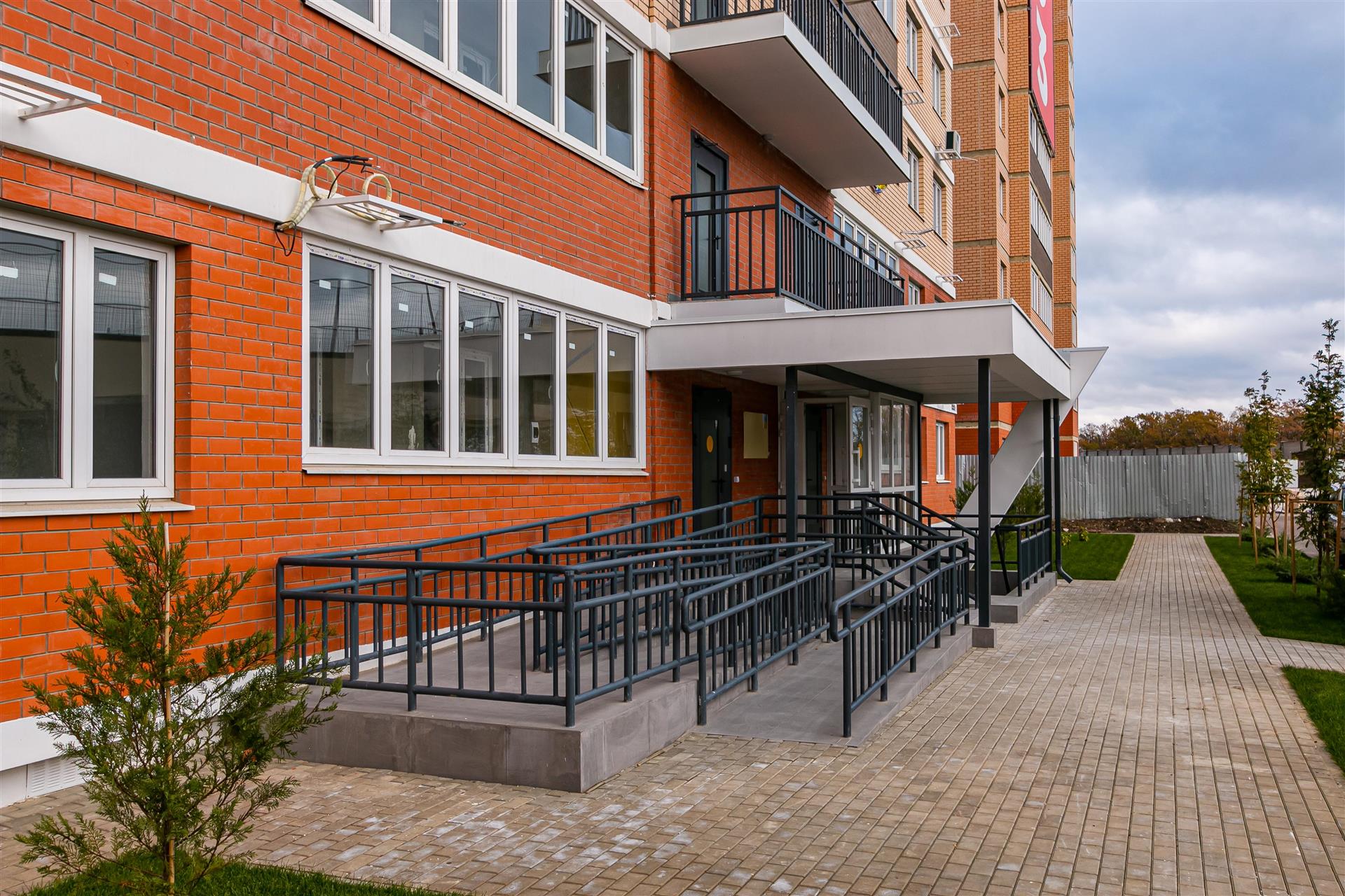 Фото №9: 2-комнатная квартира 42 м² - Краснодар, жилой комплекс Грани, Прикубанский внутригородской округ, мкр. жилой комплекс Друзья, ул. Западный Обход, 45