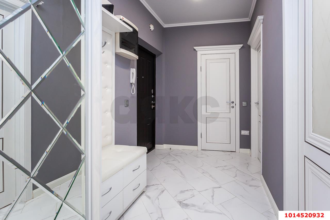 Фото №8: 3-комнатная квартира <span class="whitespace-nowrap">90 м²</span>, <span class="whitespace-nowrap">13/23 эт.</span> - Краснодар, Карасунский внутригородской округ, мкр. Почтовый, пр-кт имени писателя Знаменского, 20