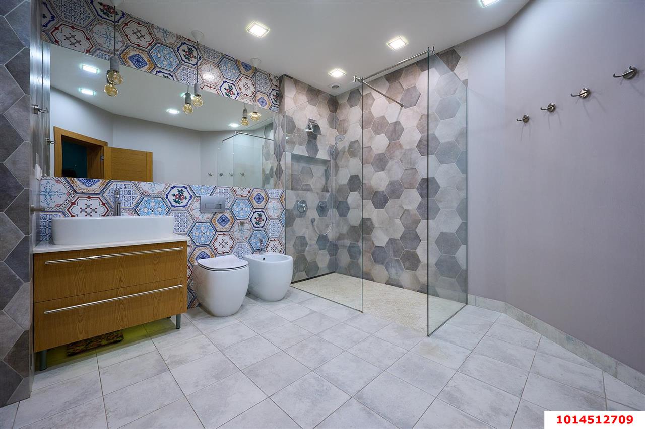 Фото №10: 3-комнатная квартира 147 м² - Краснодар, Западный внутригородской округ, Горгаз, Центральный внутригородской округ, мкр. Центральный, ул. Красина, 9/1