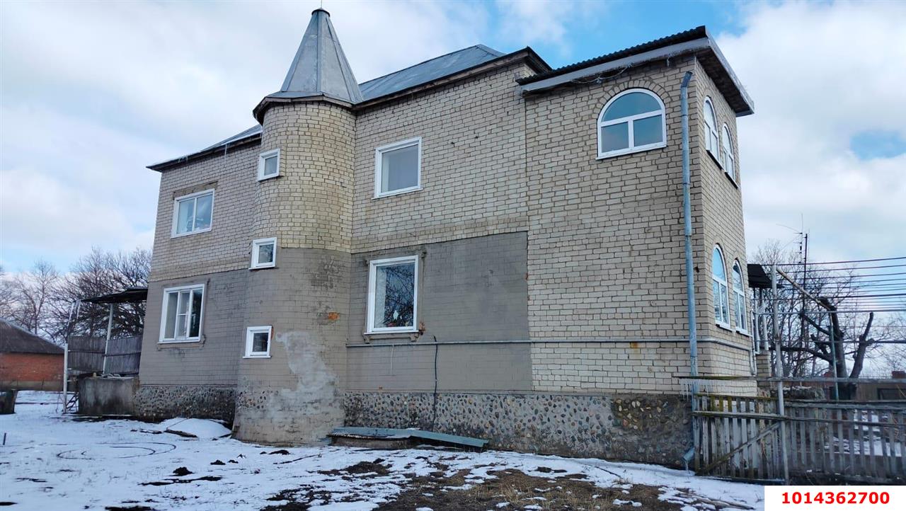 Фото №2: Дом 303 м² + 29 сот. - Безлесный, ул. Ухтинская, 3