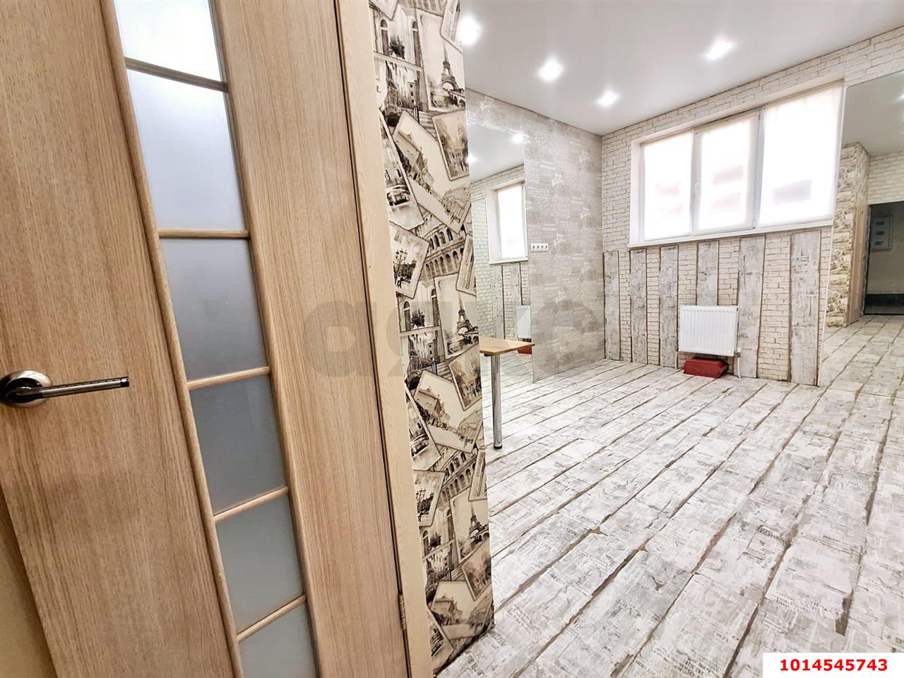 Фото №1: Офисное помещение 33 м² - Краснодар, жилой комплекс Мирный, ул. им. Сорока А.М., 2