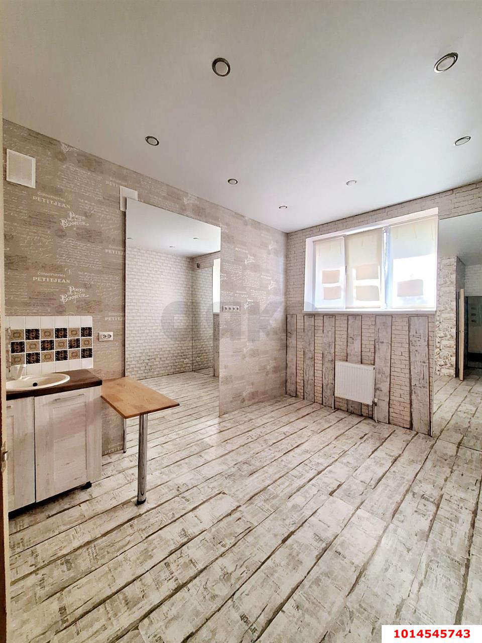 Фото №3: Коммерция 32 м² - Краснодар, Прикубанский внутригородской округ, мкр. жилой комплекс Мирный, ул. им. Сорока А.М., 2