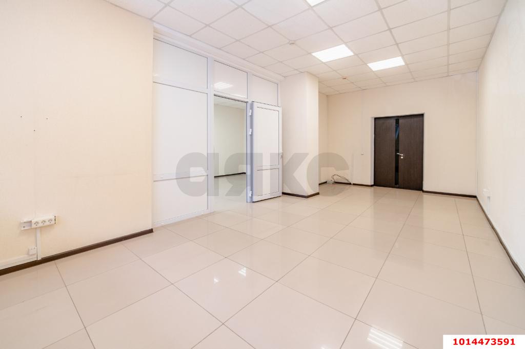 Фото №4: Торговое помещение 165 м² - Краснодар, Центральный, ул. Главная городская площадь