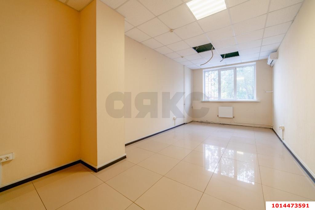 Фото №3: Торговое помещение 165 м² - Краснодар, Центральный, ул. Главная городская площадь