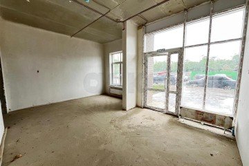Фото №3: Торговое помещение 37 м² - Краснодар, мкр. жилой комплекс Дыхание, ул. Лётчика Позднякова, 2к19
