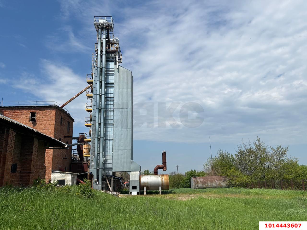 Фото №3: Коммерция 12000 м² - Темижбекская, ул. Расшеватская, 47