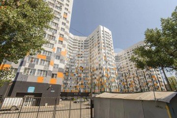 Фото №1: 2-комнатная квартира 71 м² - Батайск, ул. Луначарского, 177Бк2