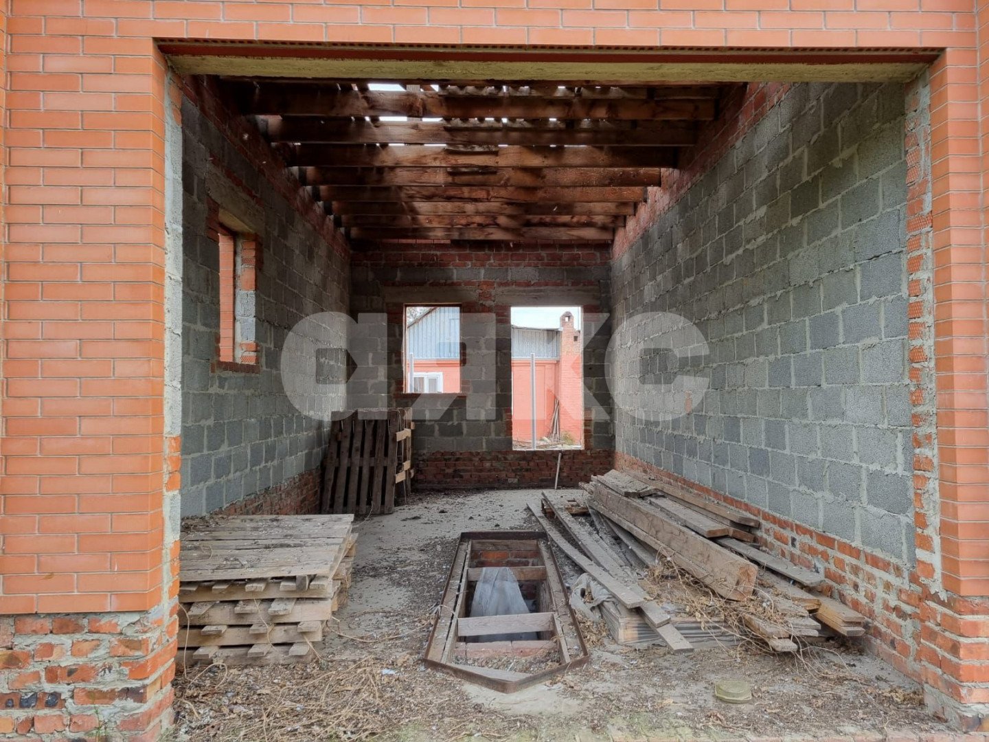 Фото №2: Дом 150 м² + 4 сот. - Новокубанск, ул. Недилько, 1А