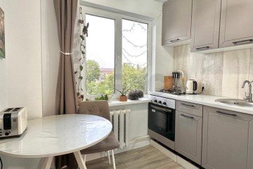 Фото №1: 2-комнатная квартира 39 м² - Краснодар, мкр. Гидростроителей, ул. имени Игнатова, 33