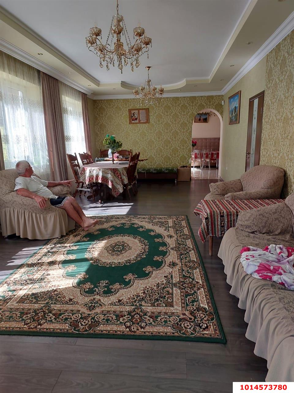 Фото №1: Дом 217 м² + 5 сот. - Российский, Прикубанский внутригородской округ, ул. имени В.М. Комарова, 56