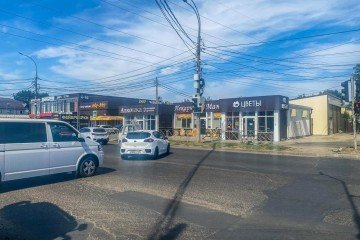 Фото №4: Торговое помещение 55 м² - Краснодар, мкр. Краевая Клиническая Больница, ул. Российская, 284