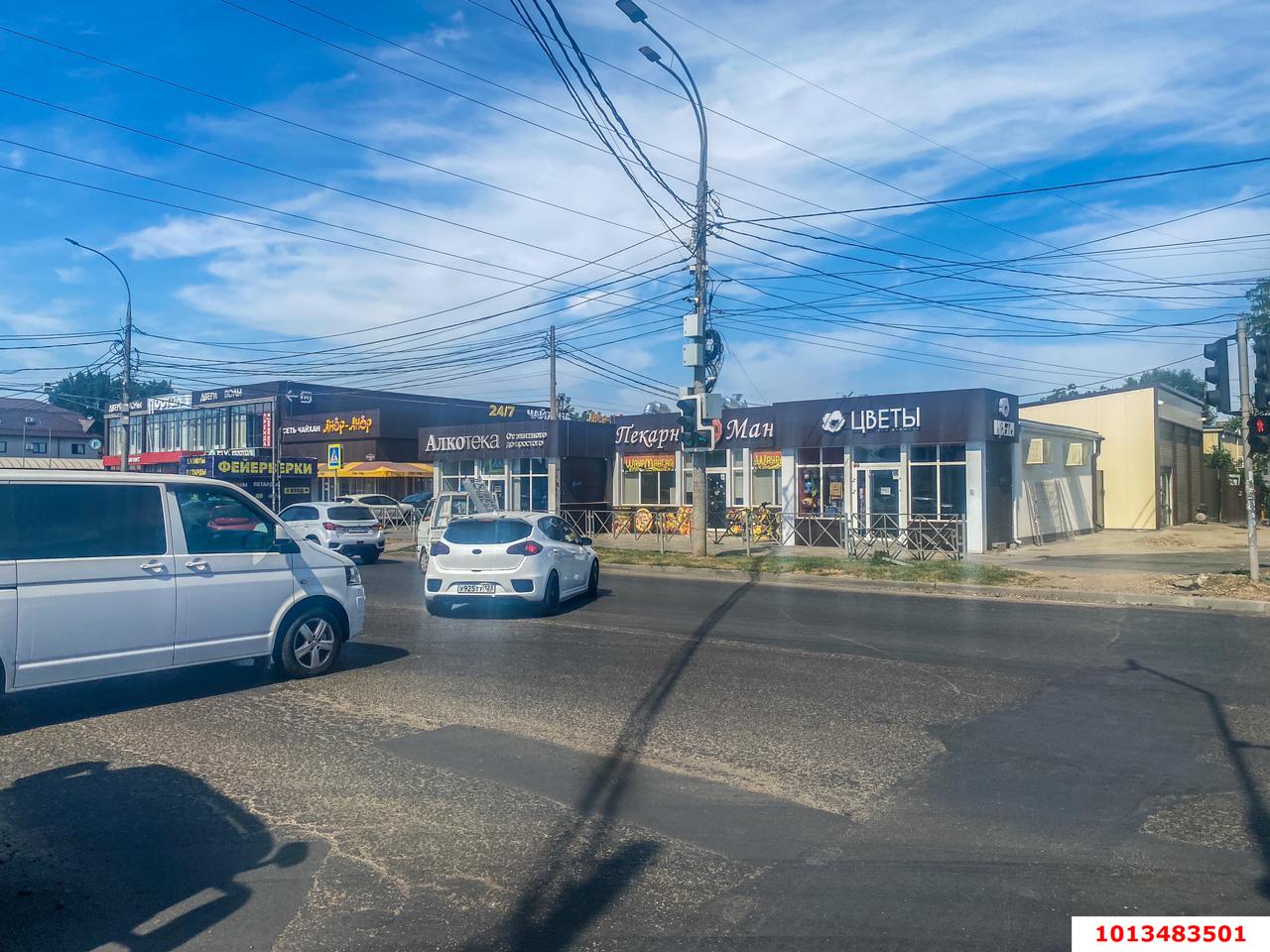 Фото №4: Торговое помещение 55 м² - Краснодар, Краевая Клиническая Больница, ул. Российская, 284