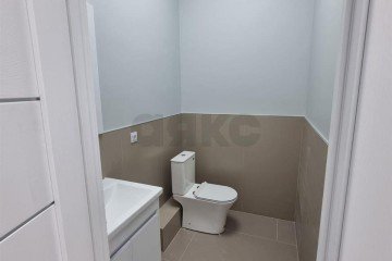 Фото №3: Торговое помещение 37 м² - Краснодар, мкр. жилой комплекс Краски, ул. Краеведа Соловьёва, 6к7