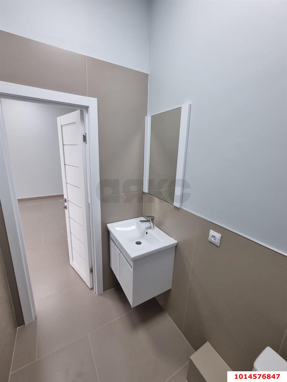 Фото №7: Торговое помещение 37 м² - Краснодар, жилой комплекс Краски, ул. Краеведа Соловьёва, 6к7