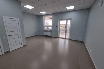 Фото №1: Торговое помещение 37 м² - Краснодар, мкр. жилой комплекс Краски, ул. Краеведа Соловьёва, 6к7