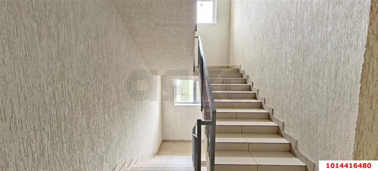 Фото №1: 2-комнатная квартира 61 м² - Адыгейск, ул. Эдепсукайская, 1/6