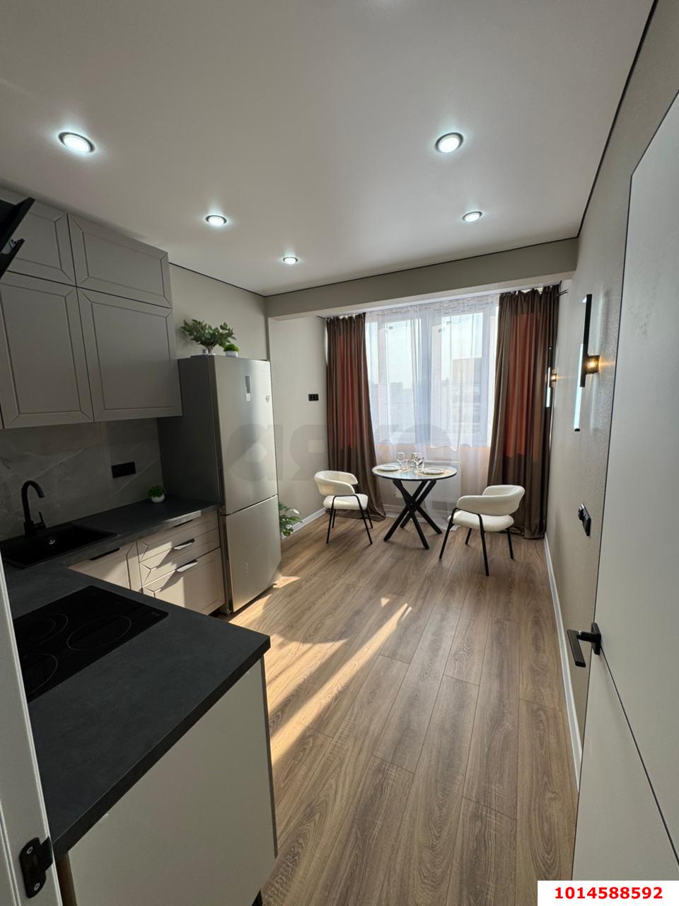 Фото №2: 2-комнатная квартира 55 м² - Краснодар, имени Петра Метальникова, ул. Петра Метальникова, 26