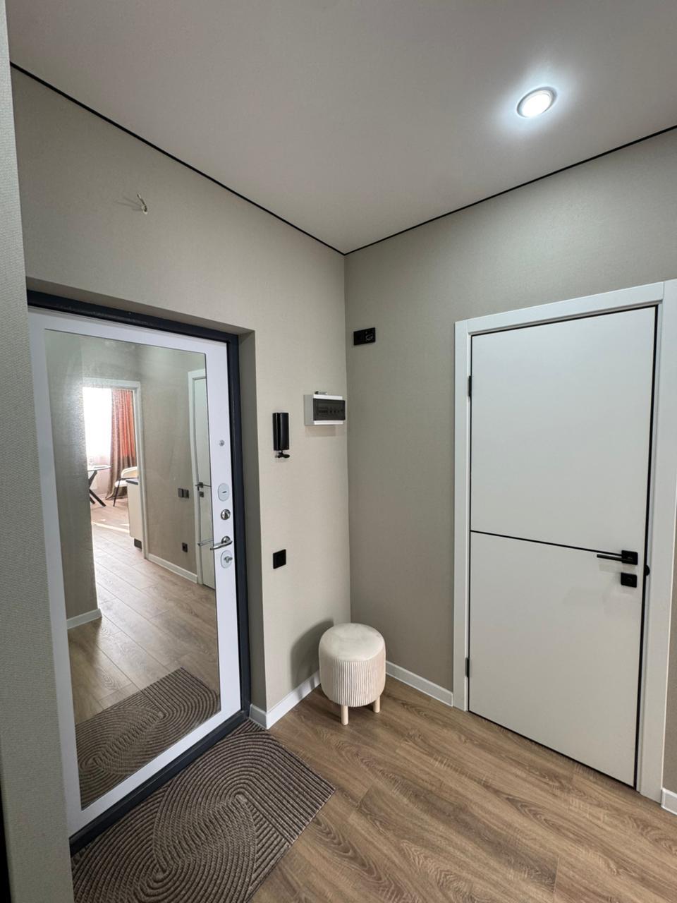 Фото №9: 2-комнатная квартира 55 м² - Краснодар, Прикубанский внутригородской округ, Завод Радиоизмерительных Приборов, имени Петра Метальникова, мкр. жилой комплекс Времена Года-2, ул. Петра Метальникова, 26