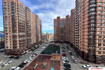 Фото №1: 2-комнатная квартира 67 м² - Краснодар, мкр. Центральный, ул. Октябрьская, 181/2