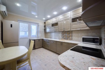 Фото №1: 2-комнатная квартира 65 м² - Краснодар, мкр. Солнечный, ул. Казбекская, 3