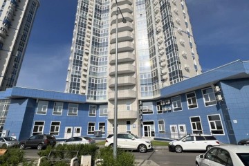 Фото №1: 4-комнатная квартира 160 м² - Краснодар, мкр. Западный внутригородской округ, ул. Шоссе Нефтяников, 18