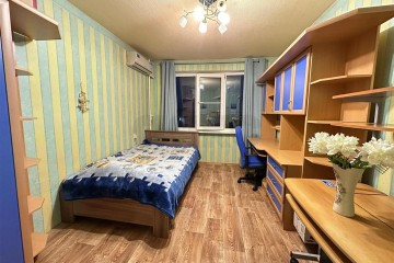 Фото №1: 3-комнатная квартира 56 м² - Краснодар, мкр. Гидростроителей, ул. имени Невкипелого, 21