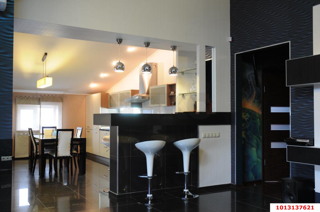 Фото №1: 3-комнатная квартира 137 м² - Краснодар, Восточно-Кругликовский, ул. Черкасская, 71