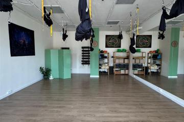 Фото №2: Коммерция 48 м² - Краснодар, мкр. жилой комплекс Иван да Марья, ул. Автолюбителей, 1/5