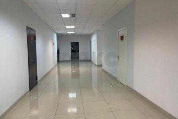 Фото №2: Офисное помещение 600 м² - Краснодар, мкр. Западный внутригородской округ, ул. Северная, 320