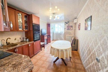 Фото №1: 2-комнатная квартира 58 м² - Краснодар, мкр. Юбилейный, ул. Рождественская набережная, 35/1