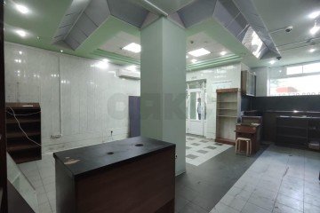 Фото №2: Торговое помещение 76 м² - Краснодар, мкр. Западный внутригородской округ, ул. Красная, 167