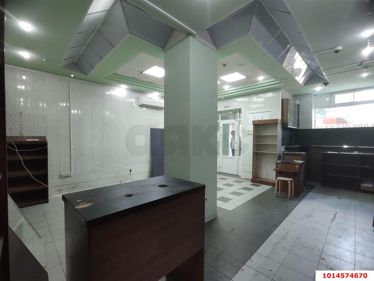 Фото №2: Торговое помещение 76 м² - Краснодар, Западный внутригородской округ, ул. Красная, 167