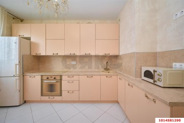 Фото №2: 2-комнатная квартира 74 м² - Краснодар, мкр. Камвольно-суконный Комбинат, ул. Максима Горького, 34/1