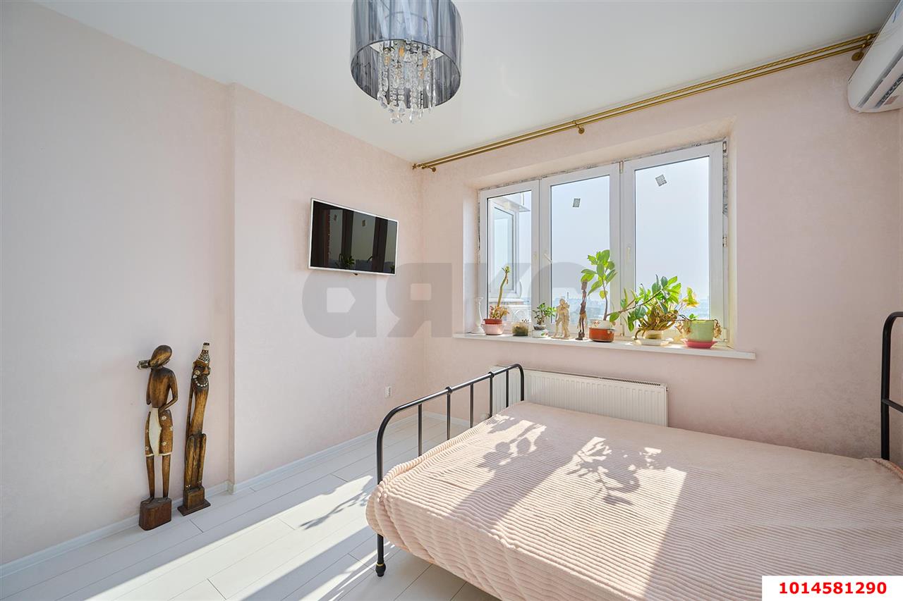 Фото №7: 2-комнатная квартира 74 м² - Краснодар, Камвольно-суконный Комбинат, ул. Максима Горького, 34/1